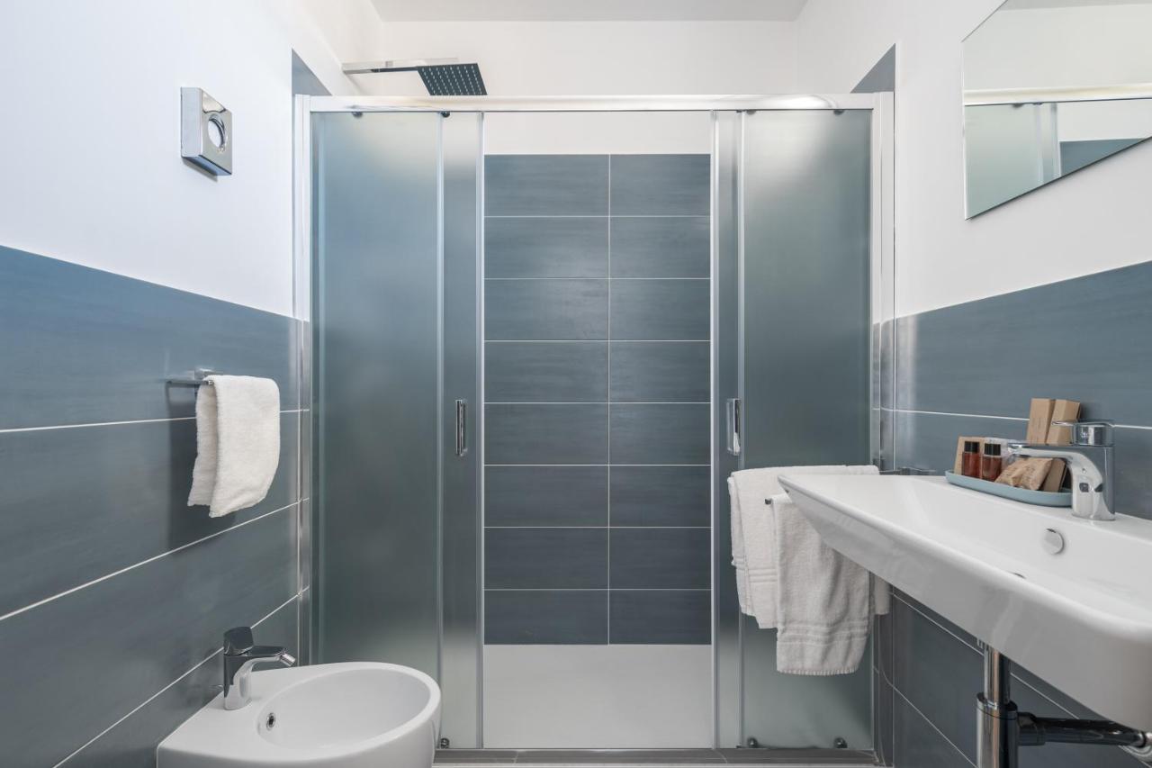 Attico 37 - Comfort Room Con Terrazza Privata Palermo Eksteriør billede